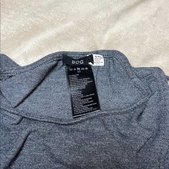 Gray cropped top - Picture 4 of 4